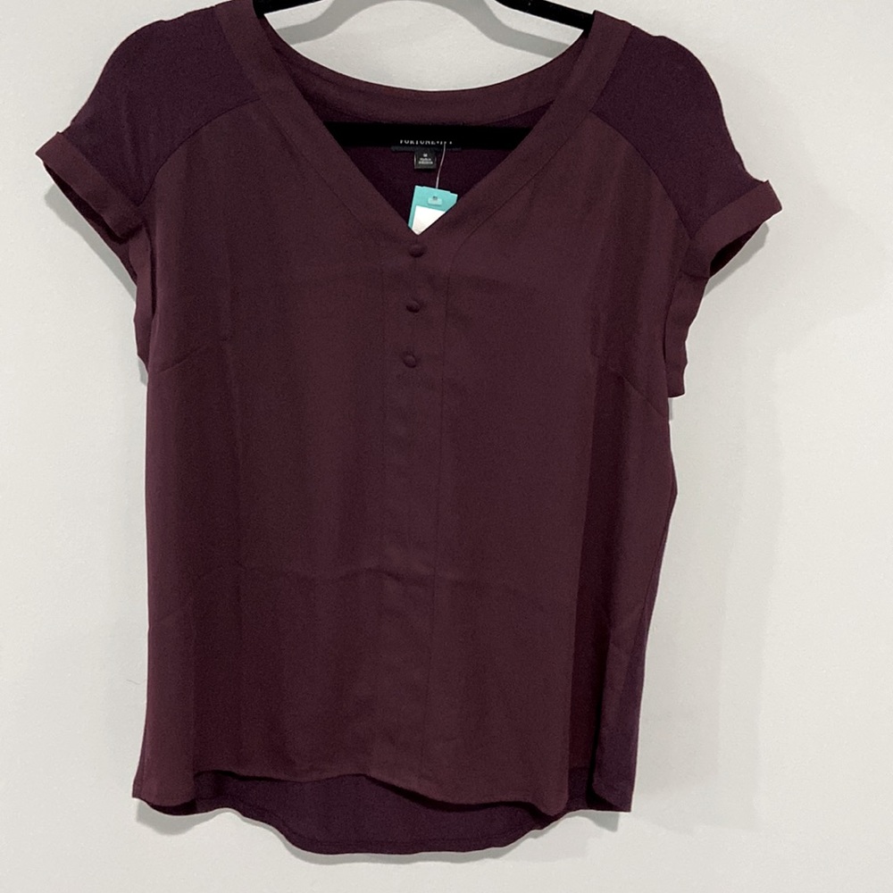 Fortune + Ivy Plum Short Sleeve Blouse. NWT.